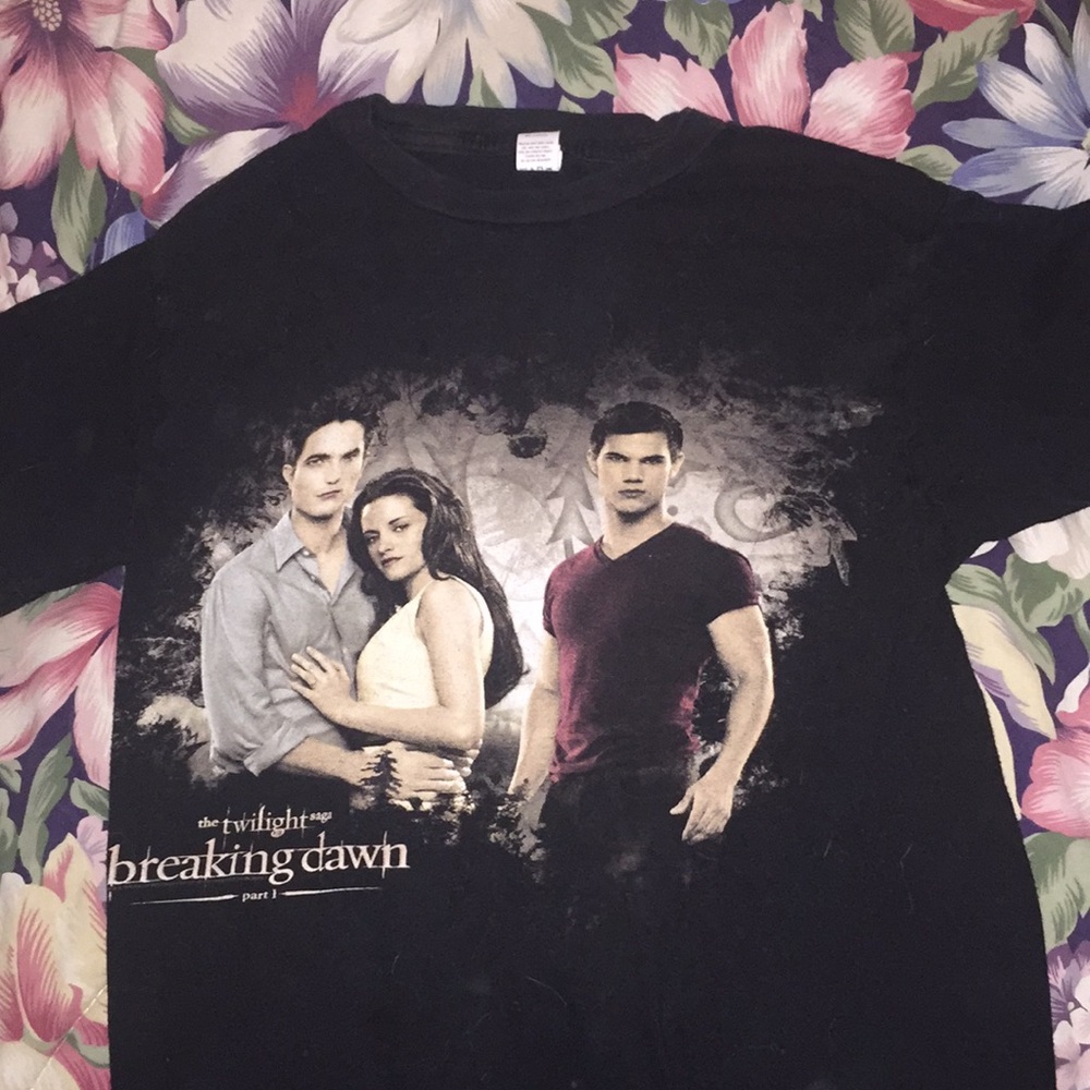 graphic tee